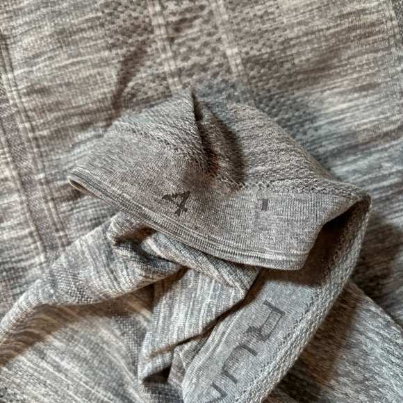 lululemon | Swiftly Tech SS - Picture 6 of 6